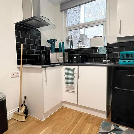 Cosy Private Studio In London Apartment Plumstead  Bagian luar foto