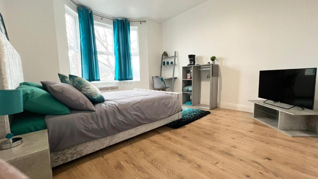 Cosy Private Studio In London Apartment Plumstead  Bagian luar foto