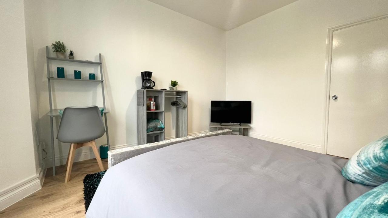 Cosy Private Studio In London Apartment Plumstead  Bagian luar foto